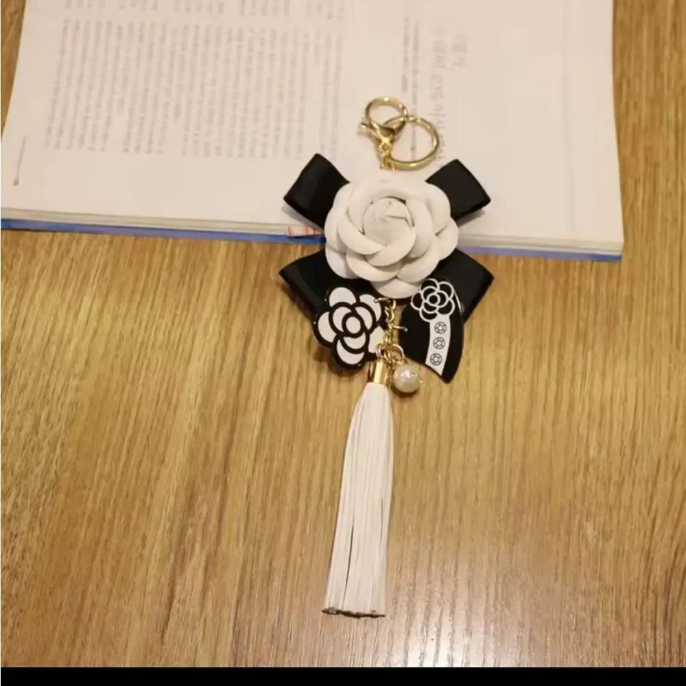 Elegant Black and White Floral Keychain